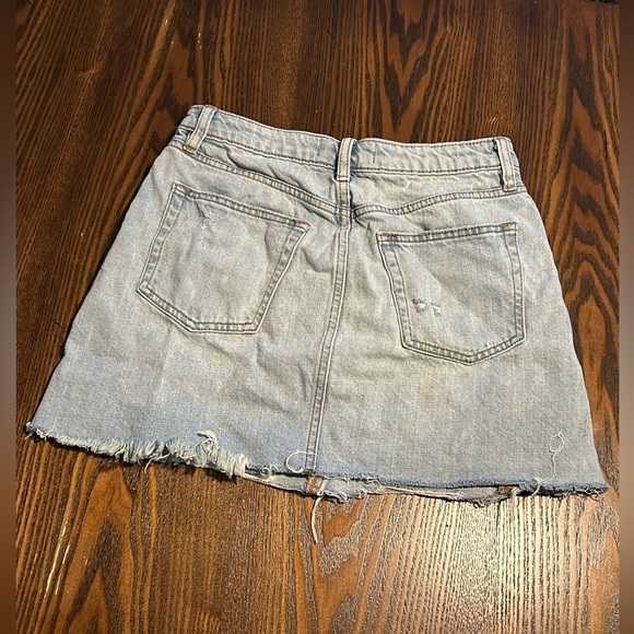 Free People We The Free Denim Skirt Breezy Button Fly, size 27 light wash blue - Picture 12 of 16